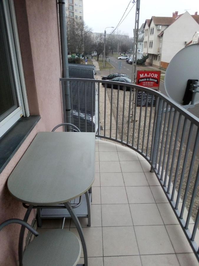 Apartamento Major Street Apartman Hajdúszoboszló Exterior foto