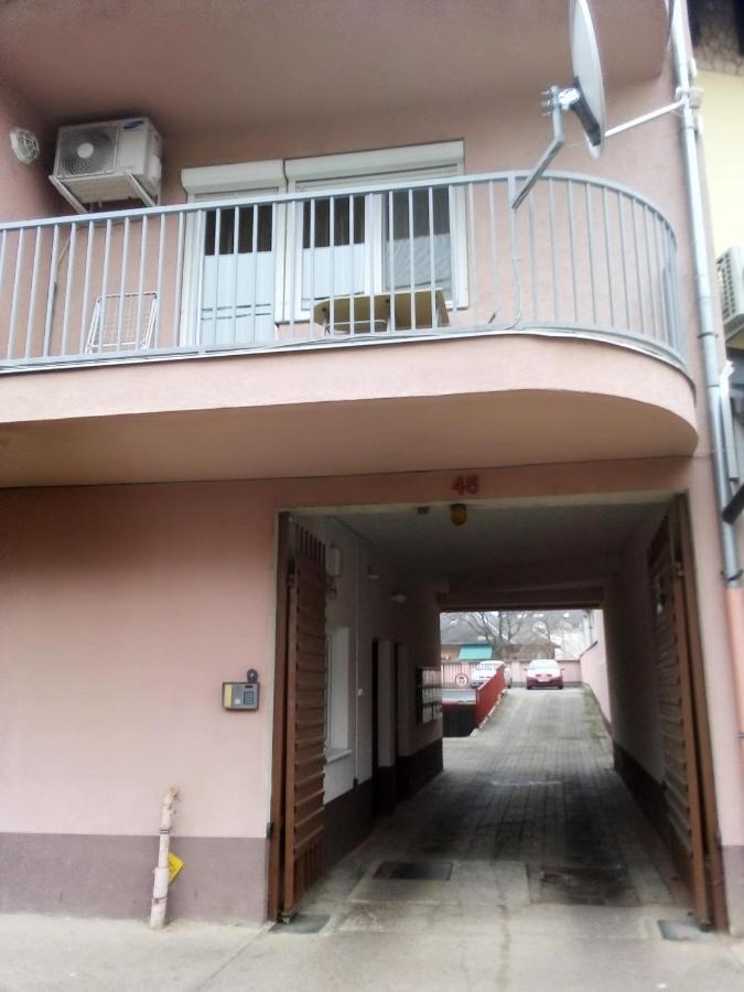 Apartamento Major Street Apartman Hajdúszoboszló Exterior foto